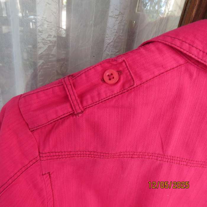 RENEGADE magenta pink boy's long sleeve shirt for 12 year old. As new