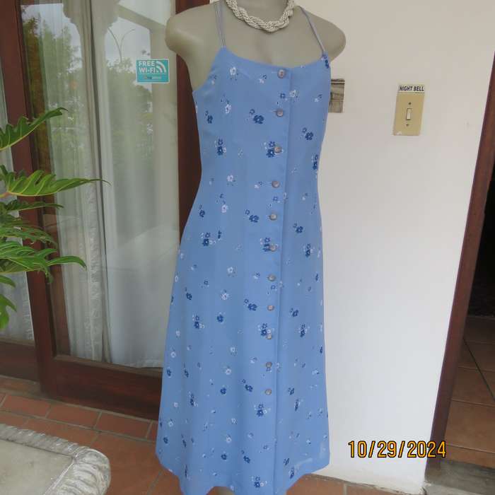 ALBERO TARFE sky blue button down dress with darker blue-white flowers. Size 34. Thin shoulderbands.