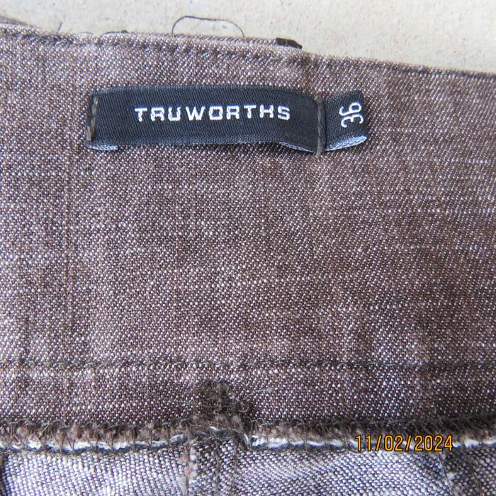 TRUWORTHS fashion pants in polycotton stretch mottled brown-beige fabric.Size 36. Very good cond.