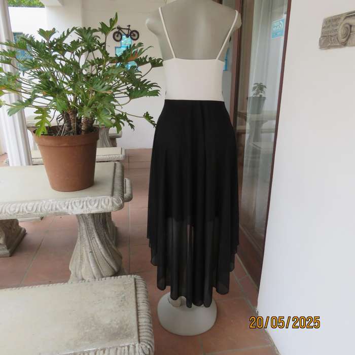 FOSHINI evening strappy dress in black with white sequins and white gathered bust area. Size 36