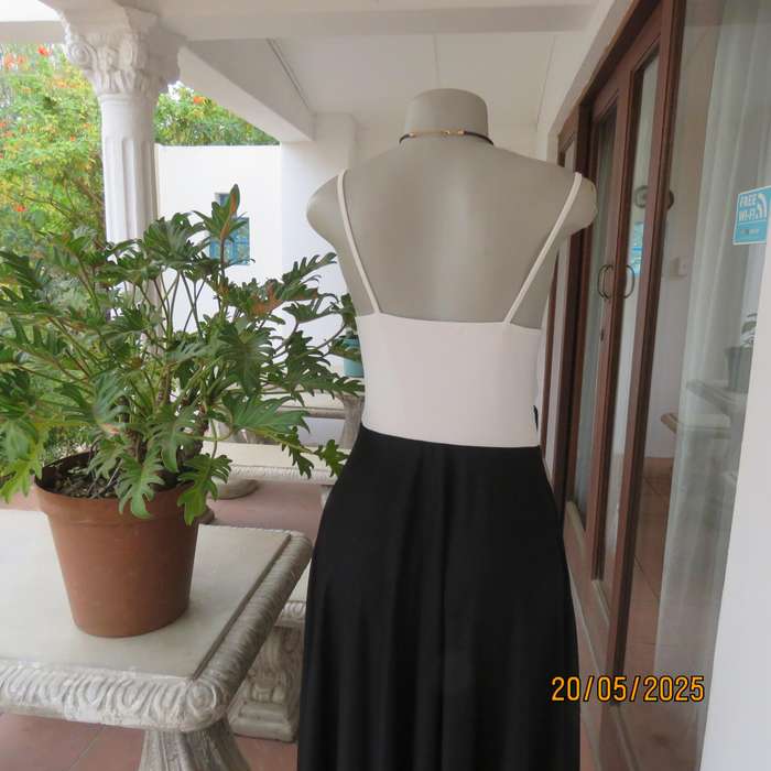 FOSHINI evening strappy dress in black with white sequins and white gathered bust area. Size 36