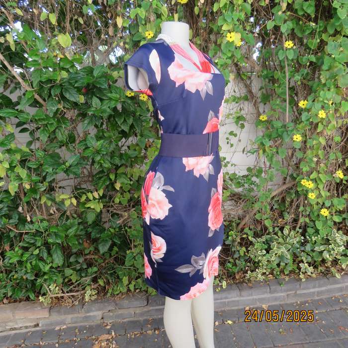 QUIZ navy floral dress with crimson roses. Fold over bottom. Size 37. Square neckline