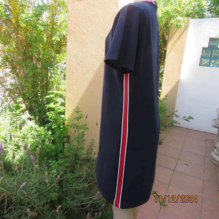 Navy stretch polyester slip over short sleeve dress