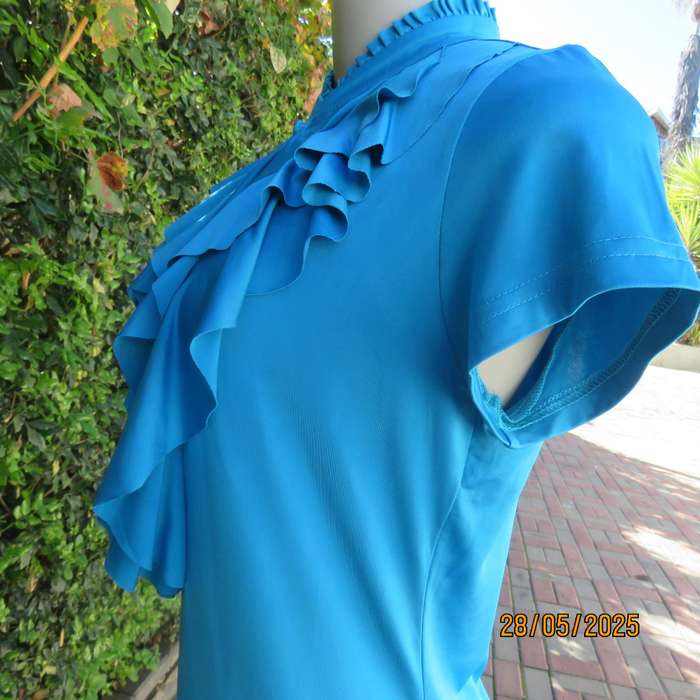 TRUWORTHS jade stretch polyester top with triple ruffled bib. High neck. Size 36