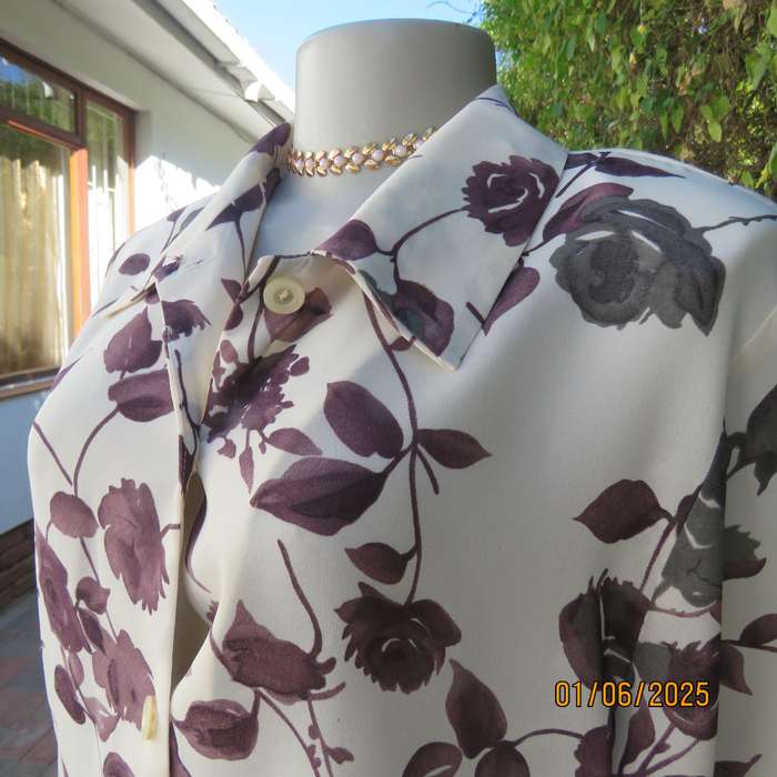 BY DESIGN rich cream long sleeves top  with burgundy-grey roses. Size 38-40