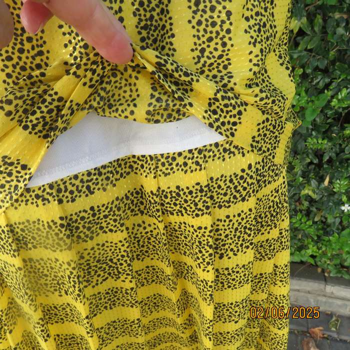 CHARLOTTE vintage size 38 honey yellow dress with black stripe patterns. 2 pieces.