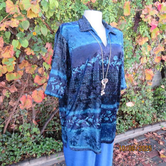 WOOLWORTHS velour slip over top in medley of blues. Size 42.