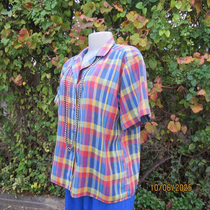 WOOLWORTHS casual polycotton blue-crimson-yellow check short sleeve shirt size 40