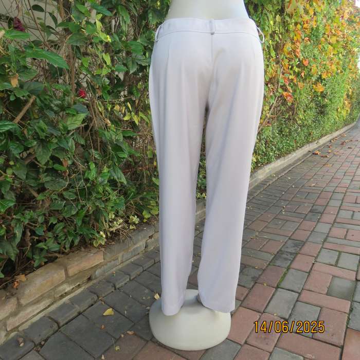 YESSICA CITY pale grey poly-viscose stretch size 38 pants. Front pockets.