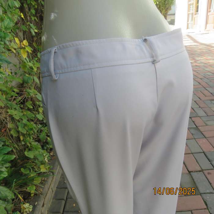 YESSICA CITY pale grey poly-viscose stretch size 38 pants. Front pockets.