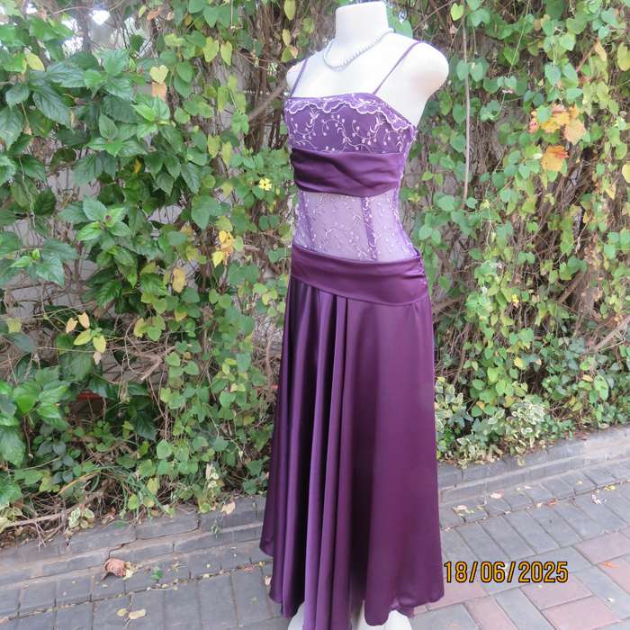 Boutique made purple satin evening dress. Flare bottom. Embroidered top. Size 30