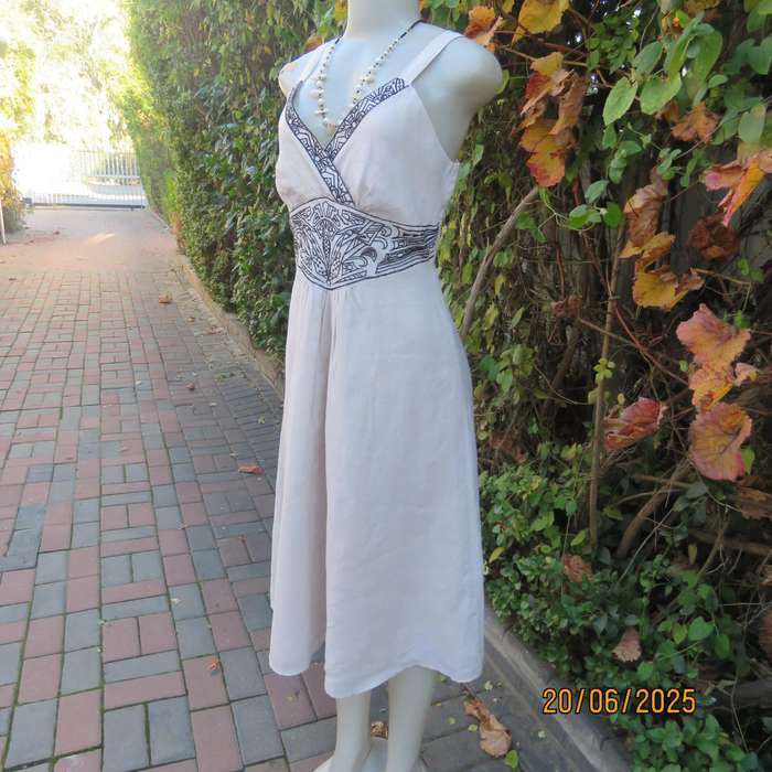 MERIEN HALL natural 100% ramie with black embroidery size 38 dress. As new
