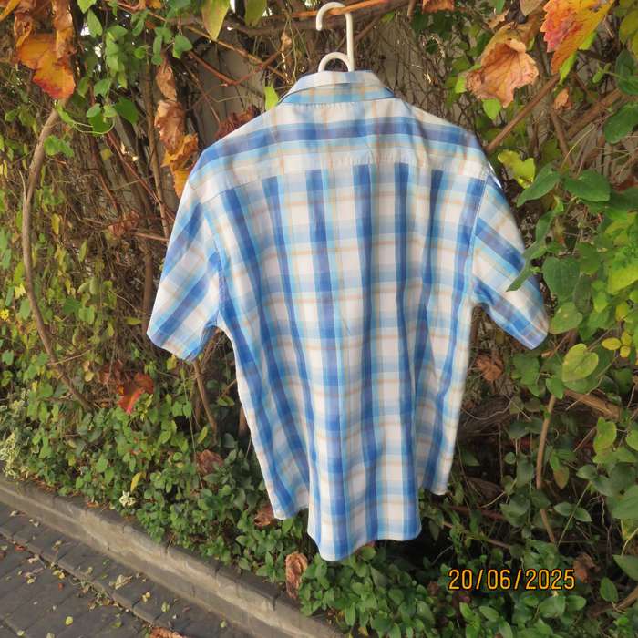 GEORGIO men's short sleeve blue-white-tan check shirt from Australia. Size L