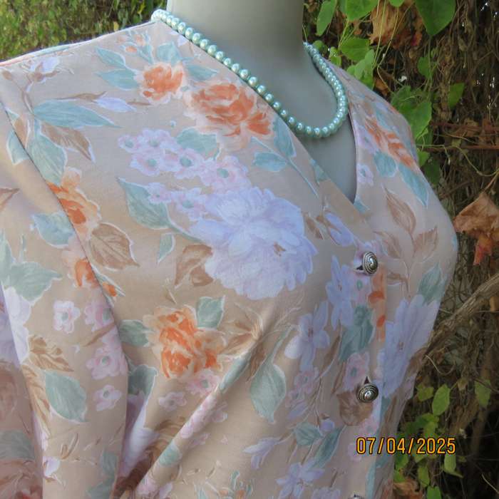 WOOLWORTHS oatmeal colour V front button down top. With peach-lilac flowers. Size 34