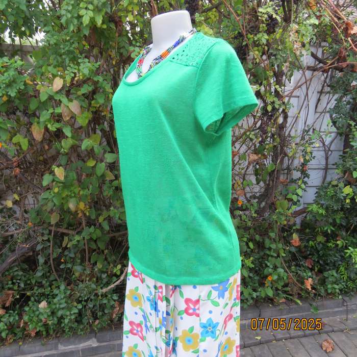 Green capped sleeve textured stretch polyester top