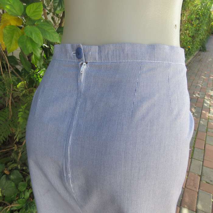Navy-white striped 2 pc pencil skirt-short sleeve top .Size 38.