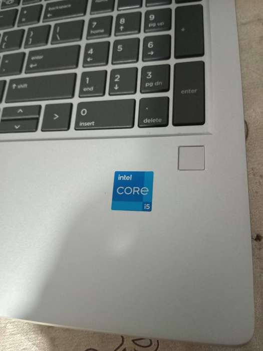 Hp 15 i5 13th gen 256ssd 8gb ram