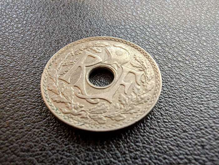 10 Centimes France 1921