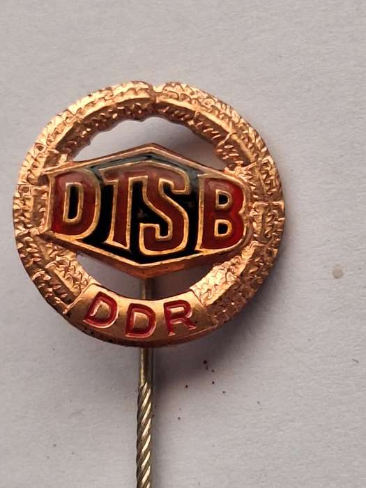 German gymnastics and sports association pin/badge