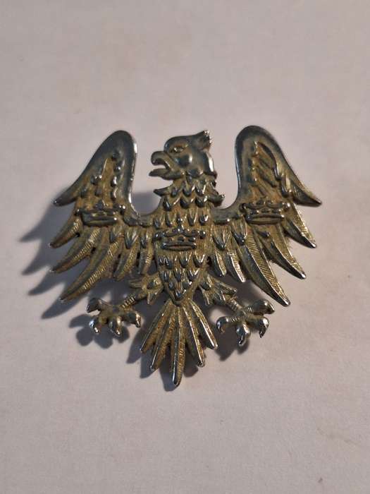 1930's Barclays bank 3 crown eagle brooch badge