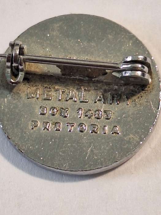 Vintage Barclays Bank lapel pin