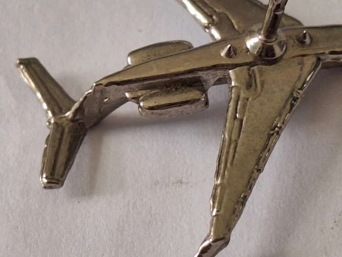 Pilot lapel/tie pin