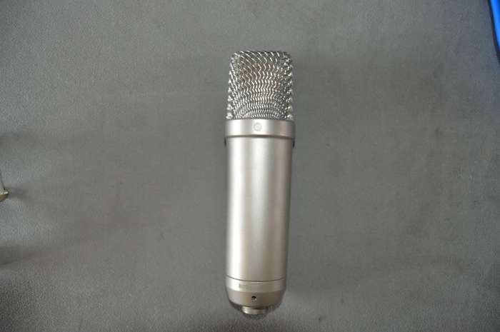 Rode NT1-A Condenser Microphone with Shock Mount & XLR Cable (Pre Owned)