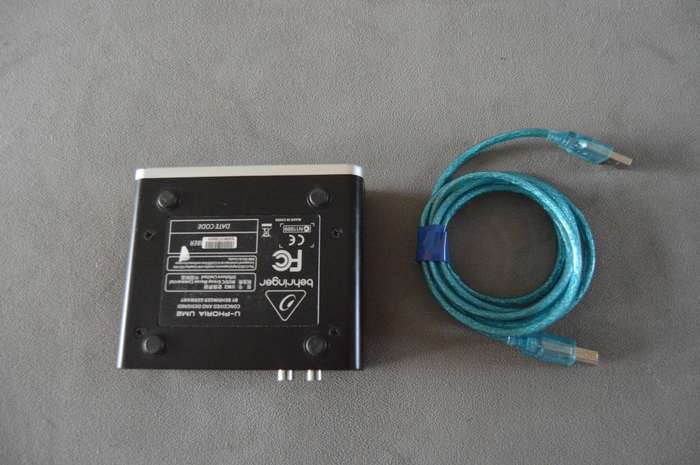 Behringer U-Phoria UM2 USB Audio Interface (Pre-Owned)