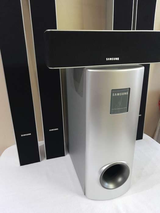 Samsung Surround Sound Home Theatre Speaker System