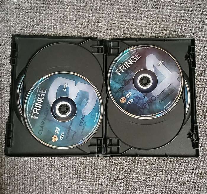 Fringe Season 2 Complete dvd collection