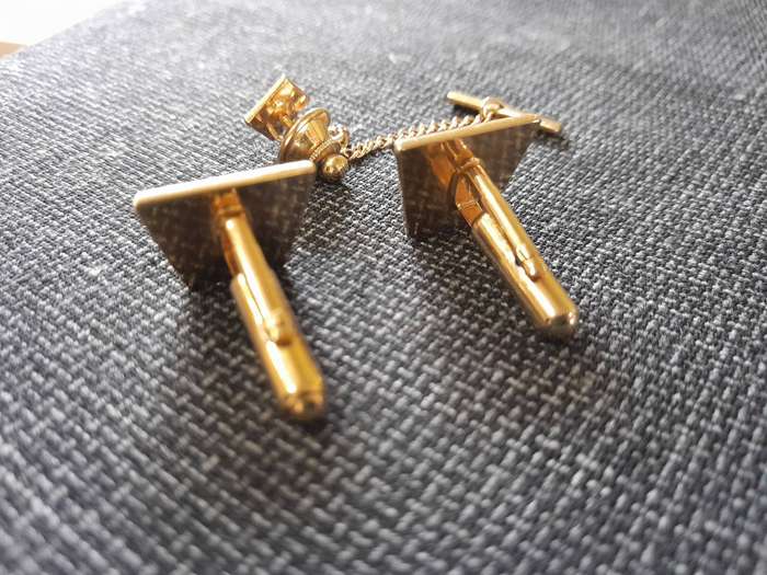 Vintage Gold cuff links and tie pin set