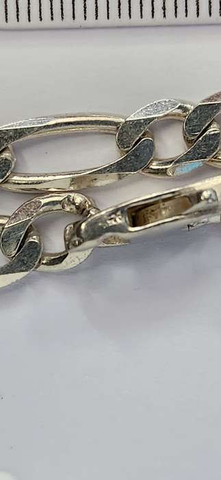 55cm x 7mm Sterling Silver Figaro Chain necklace 25.8gram