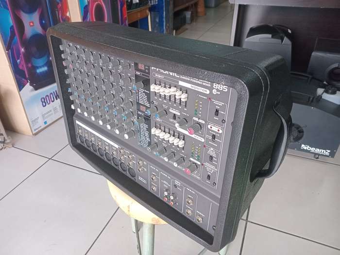 Phonic 885 Plus Powered Mixer