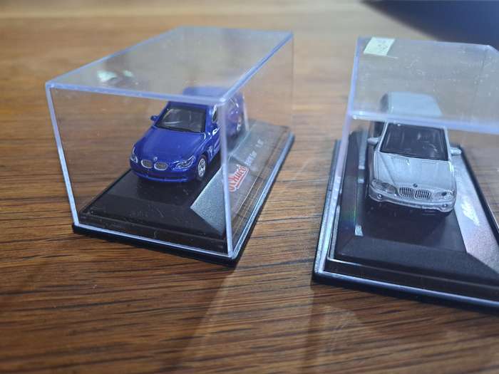 Model cars & trucks