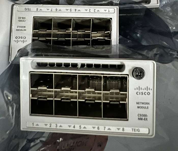 Cisco C9300-NM-8X module (8 x SFP+ ports) For use in 9300 series switches
