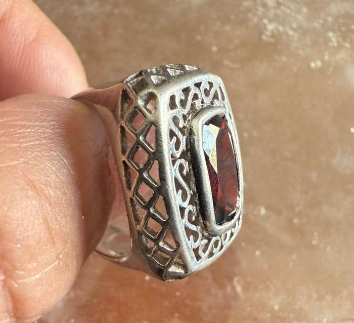 Sterling silver red stone ring