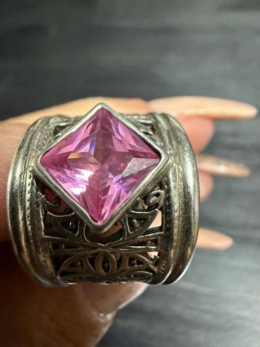 Sterling silver pink stone ring