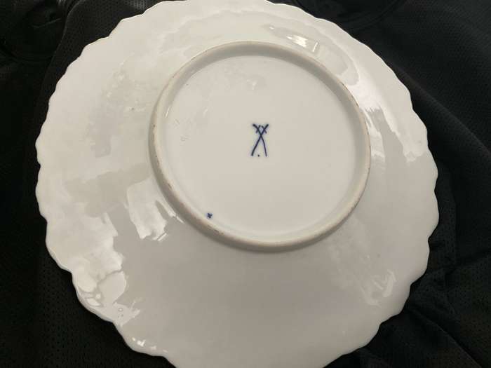 Meissen Porcelain Plate With Gilt and Hand Painted Pint Roses