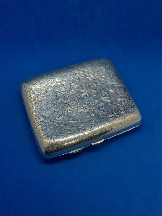 Silver Cigarette Case Excellent condition!