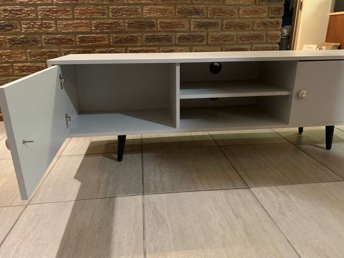 TV CABINET BASICALLY NEW