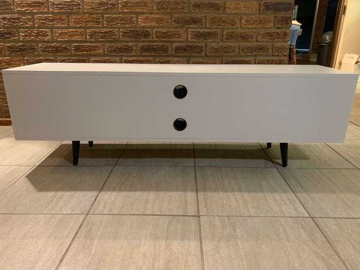 TV CABINET BASICALLY NEW