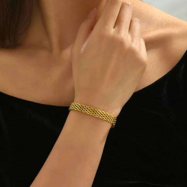 Magnificent Gold Plated Mesh Lattice Bracelet for Women in Jewellery Gift Box
