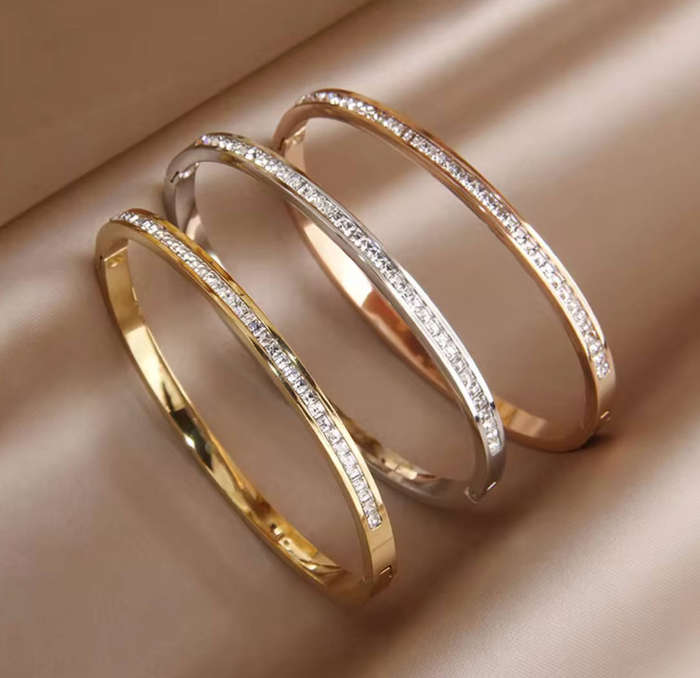 Gorgeous Cubic Zirconia Rose Gold Stainless Steel Clip Bangle in Jewellery Gift Box