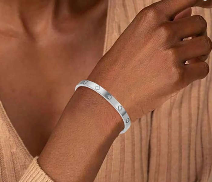 Magnificent Silver Plated Stainless Steel Diamante and Clover Love Luck Bangle