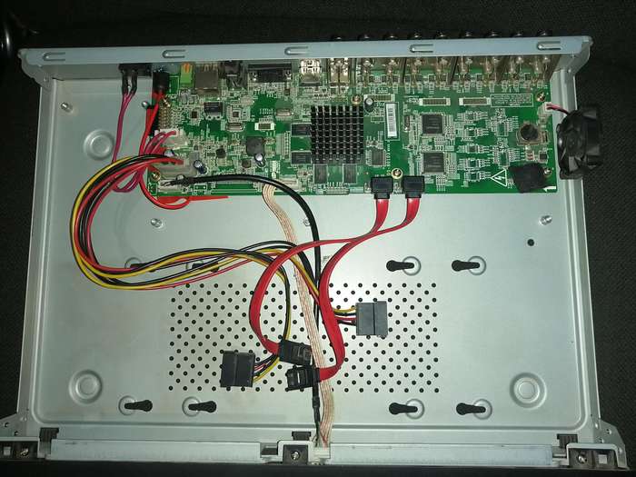 16 Channel Hikvision DVR DS-7216HWI-E2