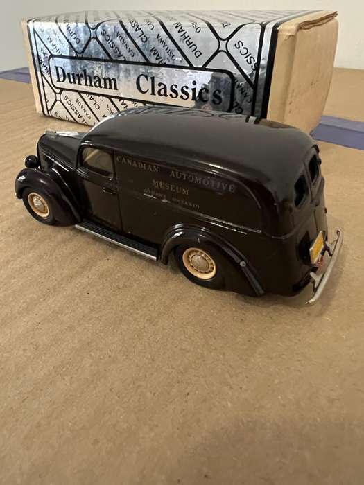 Durham Classics - 1939 Ford Panel Delivery Van `Canadian Auto Museum` (DC-3A)