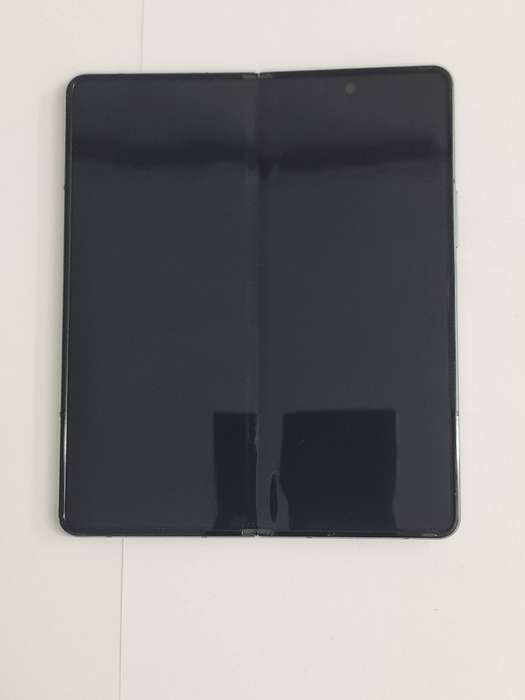 Samsung Galaxy Fold4 256GB Dual sim + R2200 FREE ACCESSORIES