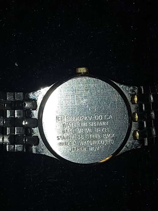 A COLLECTION OF POPULAR BRANDED WRIST WATCHES SOLD AS IS NOT TESTED