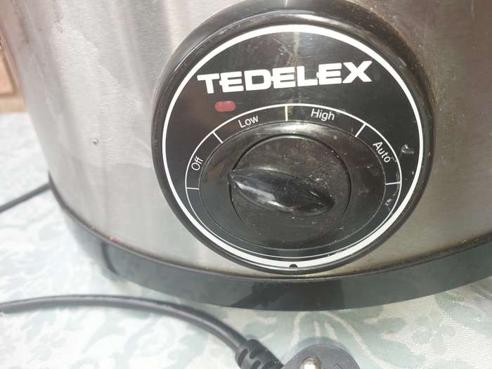 A TEDELEX FOOD COOKER IN WORKING CONDITION
