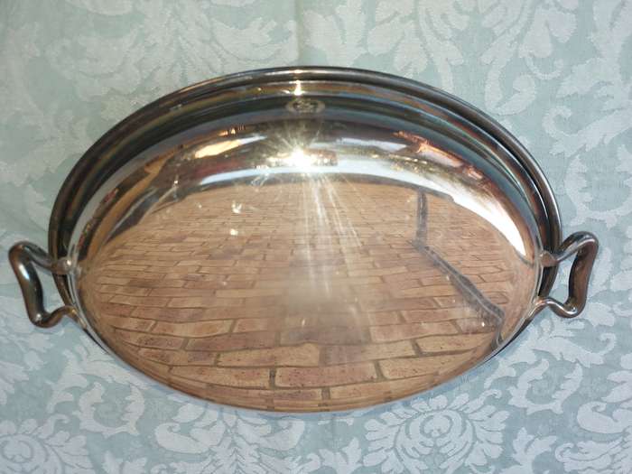 A VINTAGE EPNS TUREEN SOLD AS IS